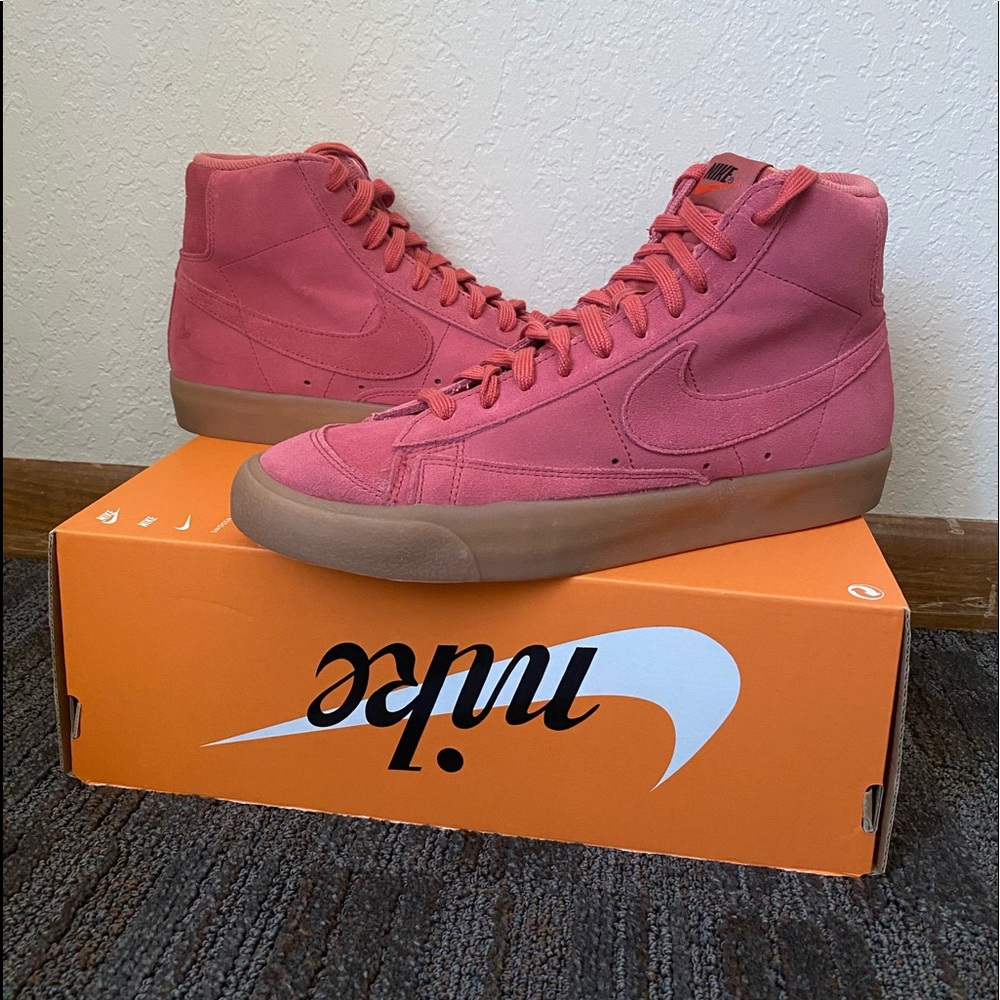 SOLD Nike BLAZER MID 77 suede